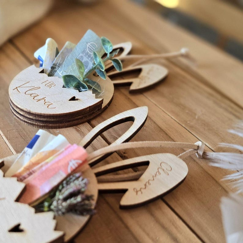 Osterei personalisiert, Geldgeschenk Ostern, Osterei mit Namen und Fach für Geld, - Personalisierte Geschenke | Geschenkhaltig