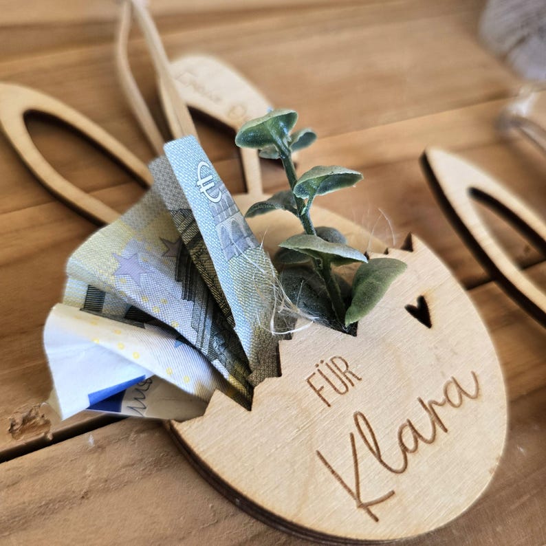 Osterei personalisiert, Geldgeschenk Ostern, Osterei mit Namen und Fach für Geld, - Personalisierte Geschenke | Geschenkhaltig