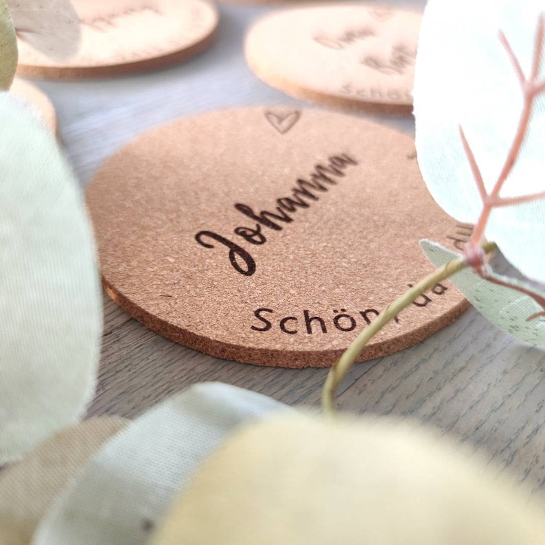Platzkarten personalisiert Kork | Gastgeschenk | Platzkarten Hochzeit - Personalisierte Geschenke | Geschenkhaltig
