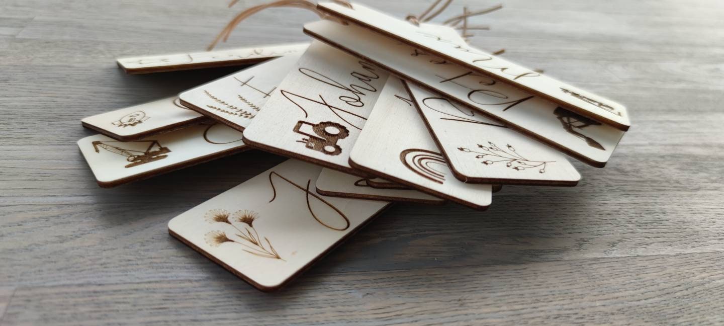 Lesezeichen Holz | personalisiert - Geschenkhaltig | personalisierte Geschenke