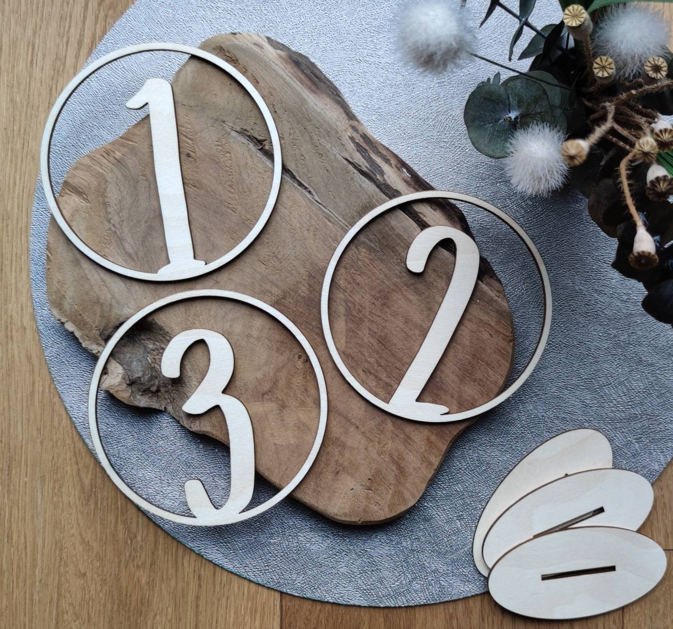 Tischnummer Set 1-12 | Kreisform Ziffer numerisch - Geschenkhaltig | personalisierte Geschenke