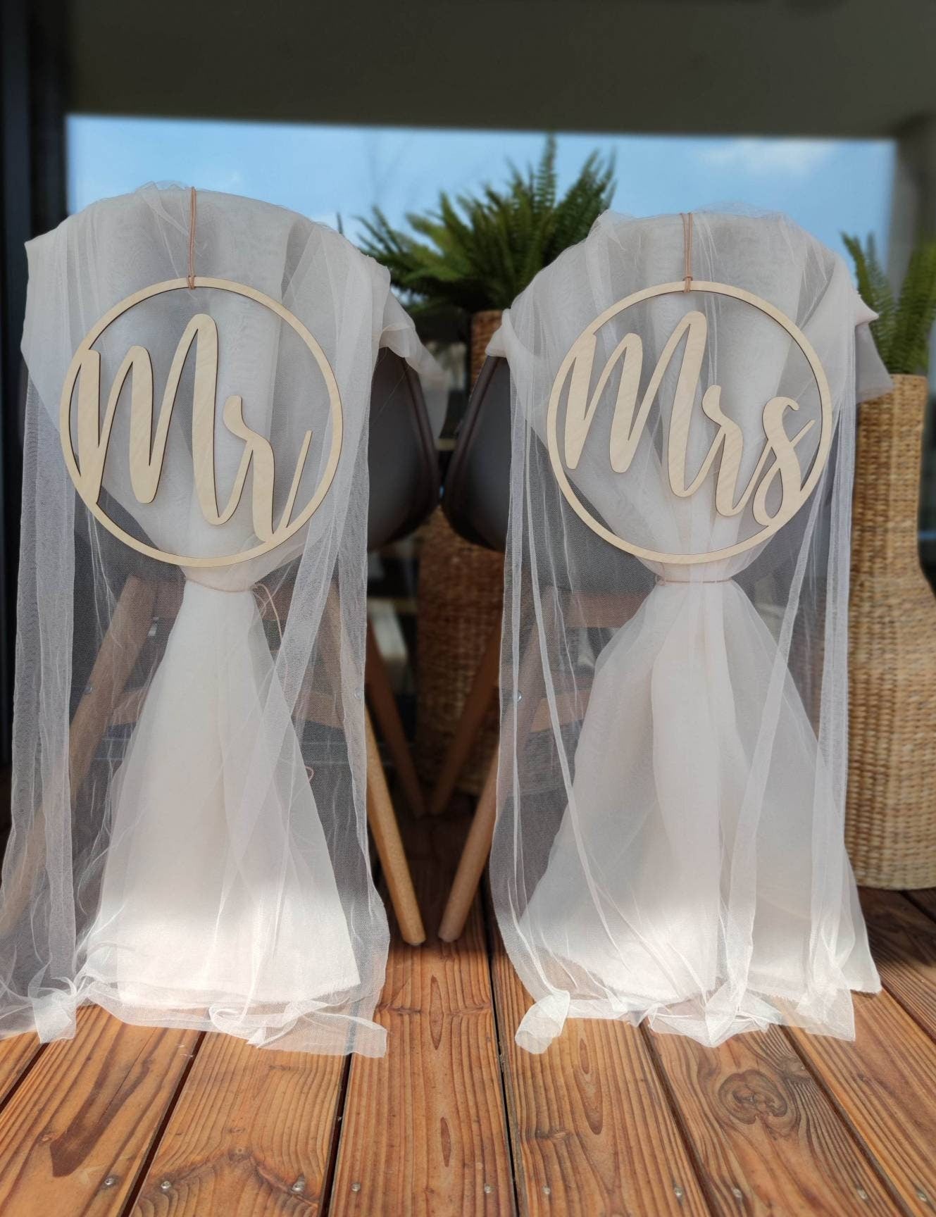 Stuhlschilder Hochzeit | Mr und Mrs - Geschenkhaltig | personalisierte Geschenke