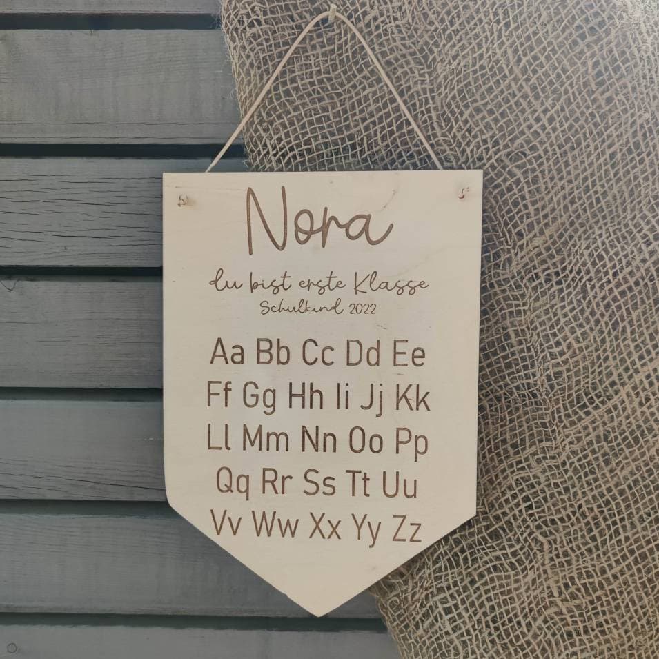 Einschulung Geschenk | Alphabet Wimpel - Geschenkhaltig | personalisierte Geschenke