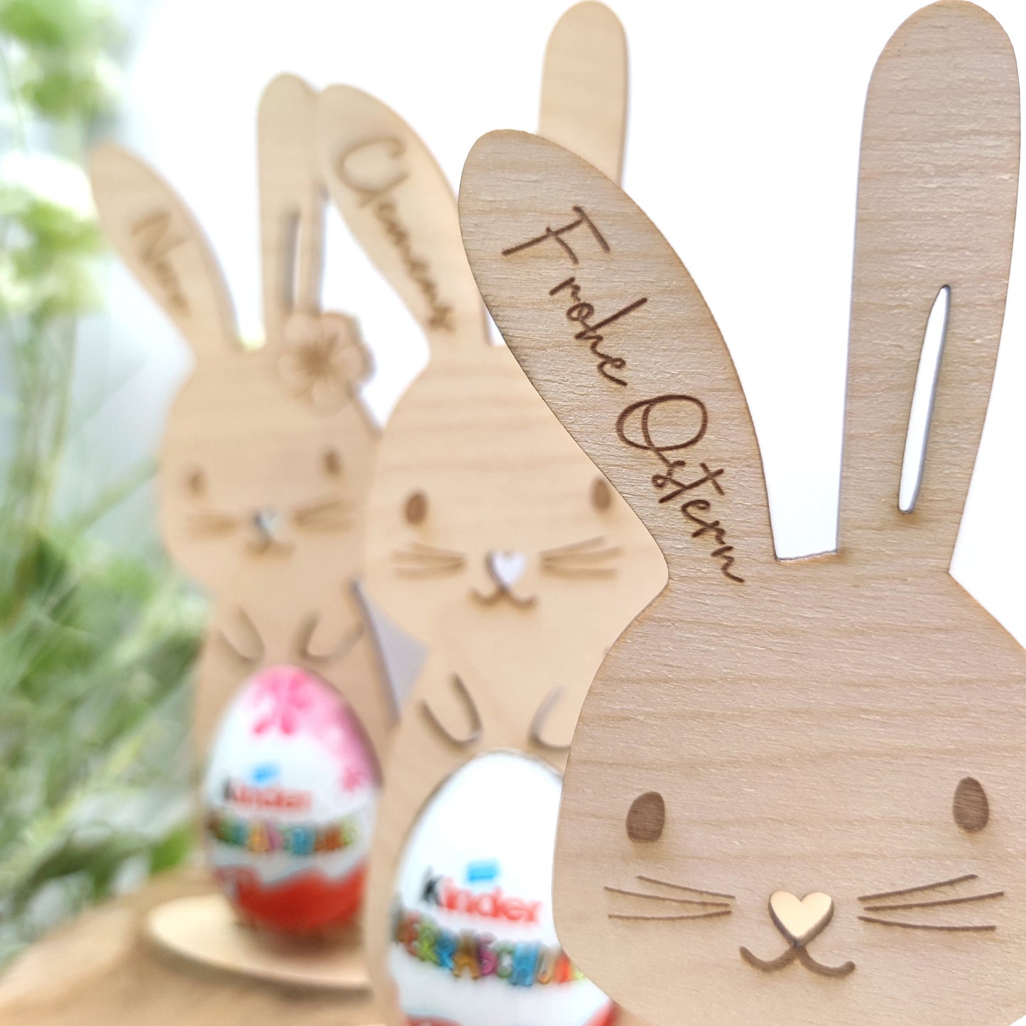 Ostergeschenk Kinder, Hase mit Ü-Ei, Ostergeschenk personalisiert, Überraschungsei Halter - Personalisierte Geschenke | Geschenkhaltig